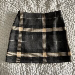 H&M Plaid mini skirt - NWT